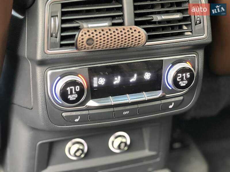 Внедорожник / Кроссовер Audi Q7 2019 в Киеве