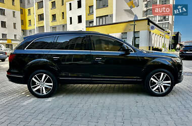 Внедорожник / Кроссовер Audi Q7 2015 в 