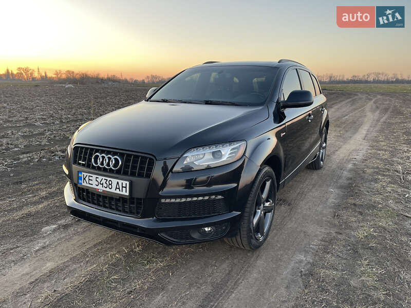 Внедорожник / Кроссовер Audi Q7 2015 в Днепре