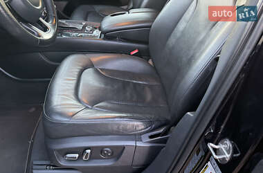 Внедорожник / Кроссовер Audi Q7 2015 в 