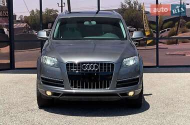 Внедорожник / Кроссовер Audi Q7 2015 в 