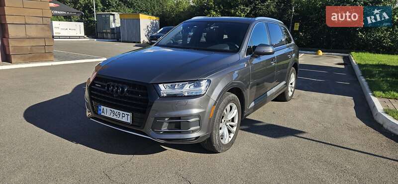 Позашляховик / Кросовер Audi Q7 2019 в Києві
