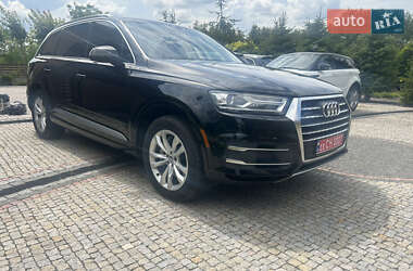 Внедорожник / Кроссовер Audi Q7 2017 в 