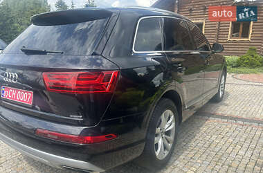 Внедорожник / Кроссовер Audi Q7 2017 в 