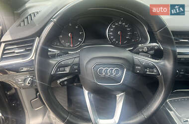 Внедорожник / Кроссовер Audi Q7 2017 в 