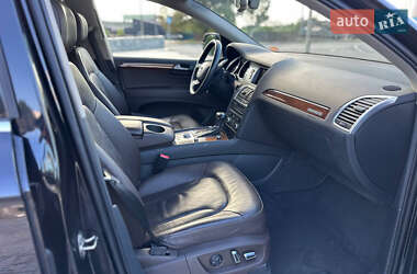 Внедорожник / Кроссовер Audi Q7 2015 в 