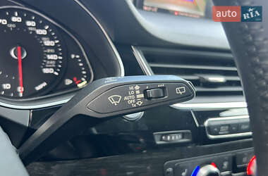 Внедорожник / Кроссовер Audi Q7 2017 в 