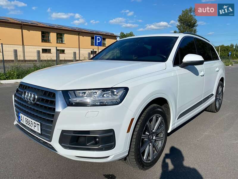 Внедорожник / Кроссовер Audi Q7 2016 в Казатине