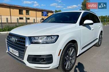 Внедорожник / Кроссовер Audi Q7 2016 в 
