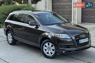 Внедорожник / Кроссовер Audi Q7 2013 в 