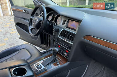 Внедорожник / Кроссовер Audi Q7 2013 в 