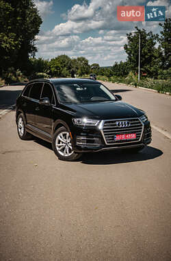 Внедорожник / Кроссовер Audi Q7 2017 в 