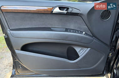 Внедорожник / Кроссовер Audi Q7 2013 в 