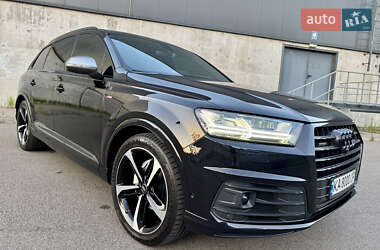 Внедорожник / Кроссовер Audi Q7 2017 в 
