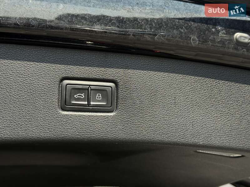 Внедорожник / Кроссовер Audi Q7 2017 в Львове