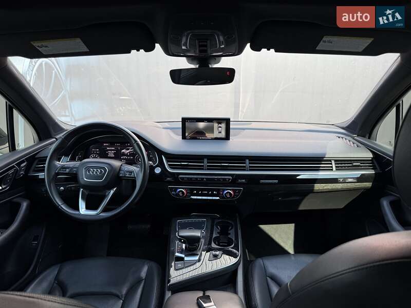 Внедорожник / Кроссовер Audi Q7 2017 в Львове