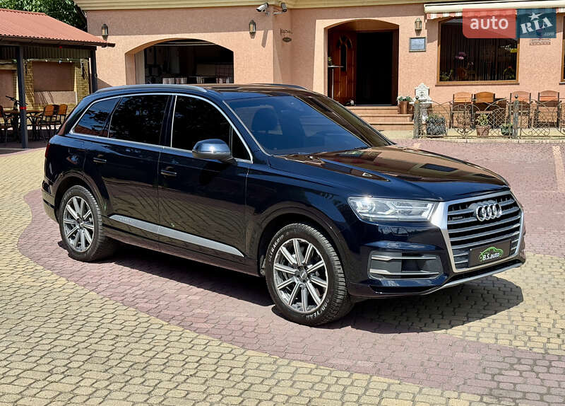 Внедорожник / Кроссовер Audi Q7 2016 в Мукачево