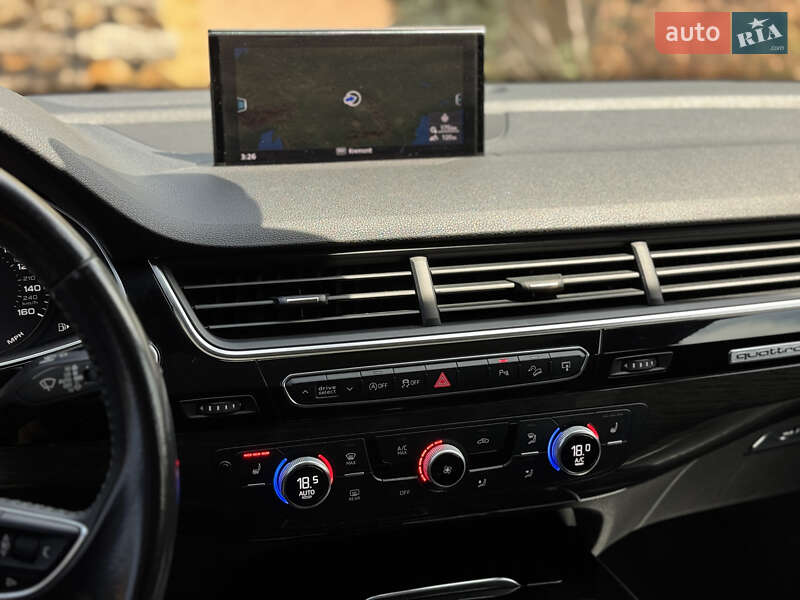 Внедорожник / Кроссовер Audi Q7 2016 в Мукачево