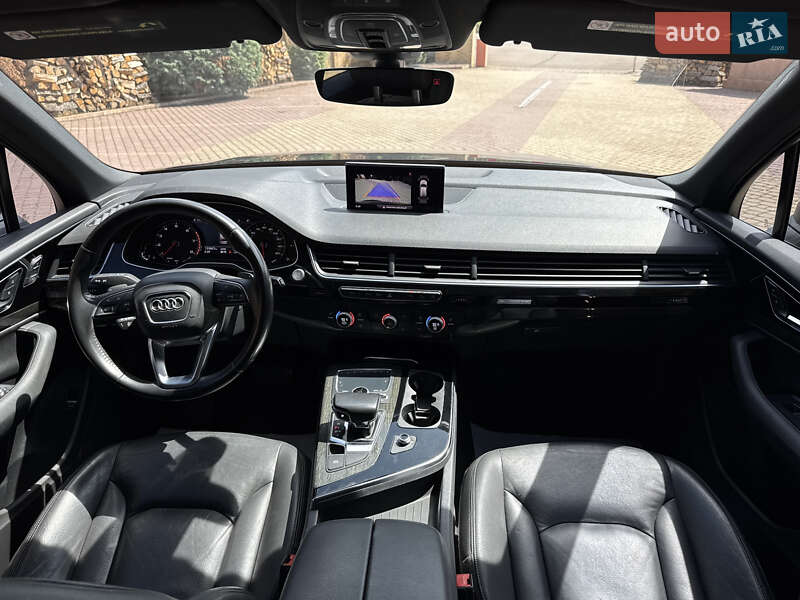 Внедорожник / Кроссовер Audi Q7 2016 в Мукачево