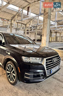 Внедорожник / Кроссовер Audi Q7 2016 в 