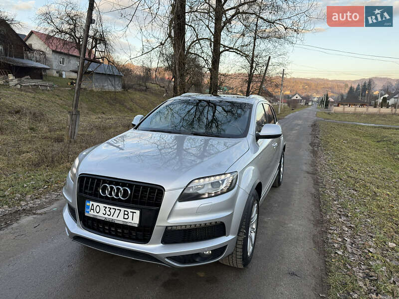 Внедорожник / Кроссовер Audi Q7 2010 в Тячеве