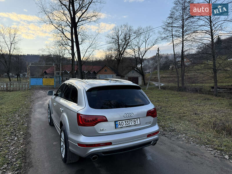 Внедорожник / Кроссовер Audi Q7 2010 в Тячеве