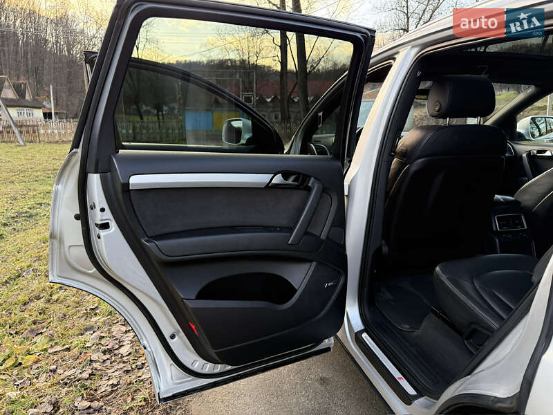 Внедорожник / Кроссовер Audi Q7 2010 в Тячеве