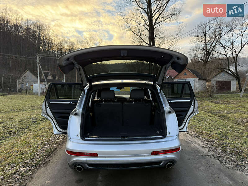 Внедорожник / Кроссовер Audi Q7 2010 в Тячеве