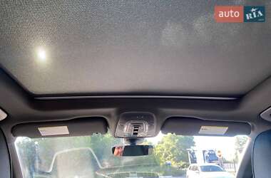 Внедорожник / Кроссовер Audi Q7 2016 в 