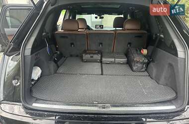 Внедорожник / Кроссовер Audi Q7 2018 в 