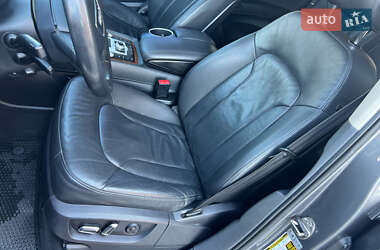 Внедорожник / Кроссовер Audi Q7 2013 в 