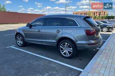 Внедорожник / Кроссовер Audi Q7 2013 в 