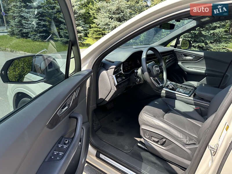 Внедорожник / Кроссовер Audi Q7 2022 в Киеве