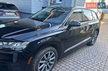 Внедорожник / Кроссовер Audi Q7 2018 в 