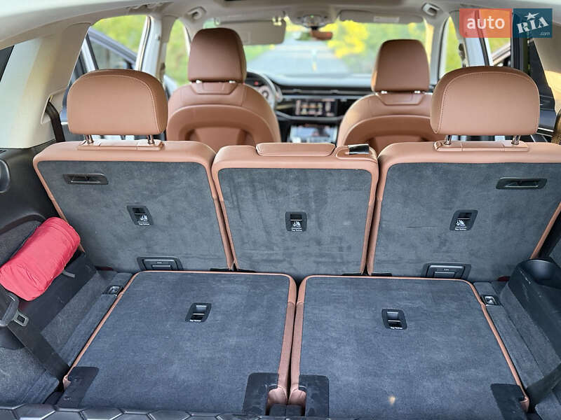 Внедорожник / Кроссовер Audi Q7 2021 в Киеве