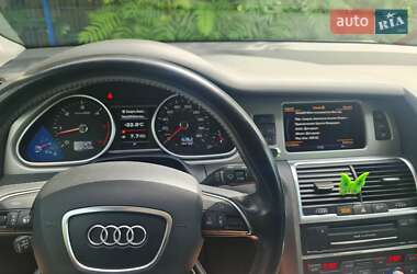 Позашляховик / Кросовер Audi Q7 2015 в Києві