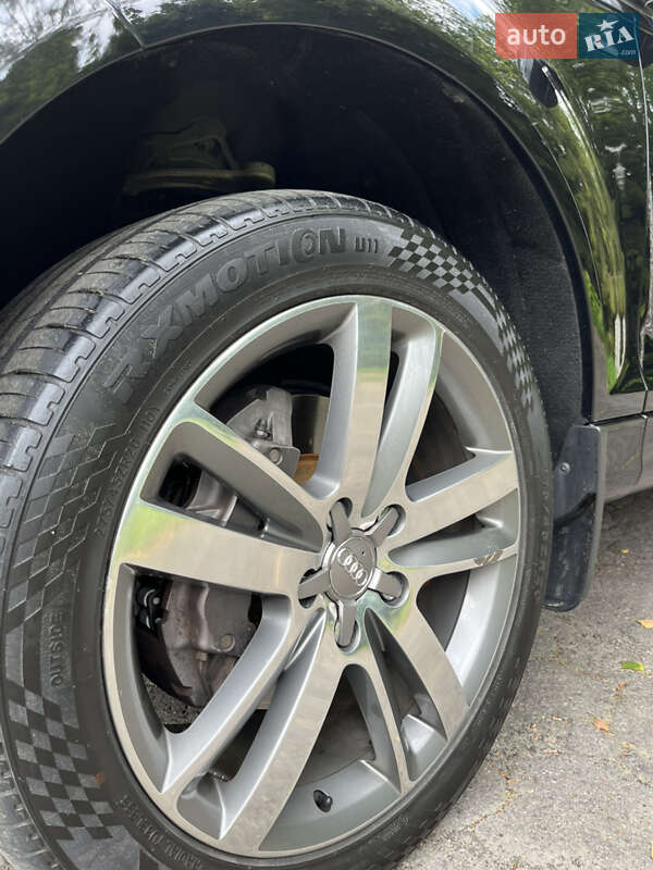 Внедорожник / Кроссовер Audi Q7 2012 в Луцке