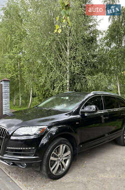 Позашляховик / Кросовер Audi Q7 2012 в 