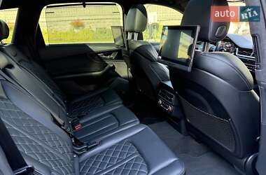 Внедорожник / Кроссовер Audi Q7 2017 в 