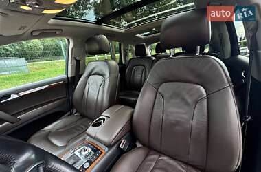 Внедорожник / Кроссовер Audi Q7 2015 в 