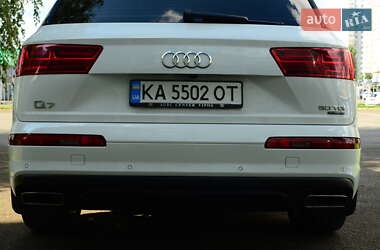 Внедорожник / Кроссовер Audi Q7 2019 в 