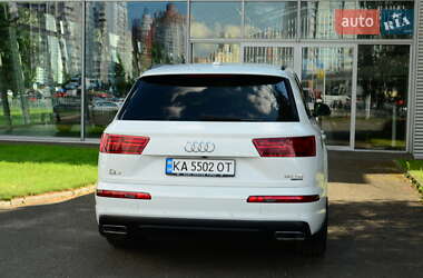 Внедорожник / Кроссовер Audi Q7 2019 в 