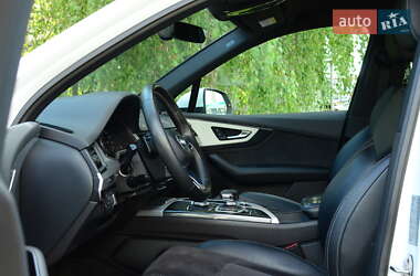 Внедорожник / Кроссовер Audi Q7 2019 в 