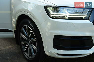Внедорожник / Кроссовер Audi Q7 2019 в 