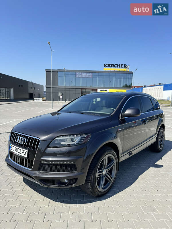 Внедорожник / Кроссовер Audi Q7 2013 в 