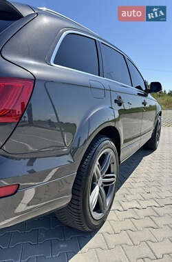 Внедорожник / Кроссовер Audi Q7 2013 в 