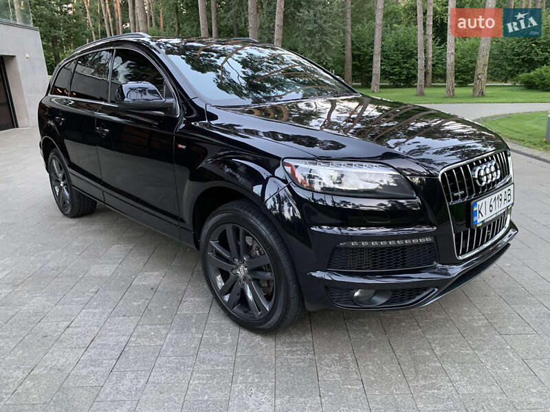 Внедорожник / Кроссовер Audi Q7 2013 в 