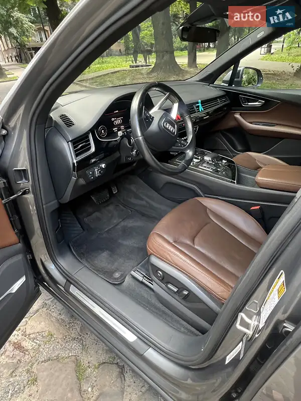 Audi Q7 2017 VIN WA1VAAF74HD057278 фото оголошення 9 з 69