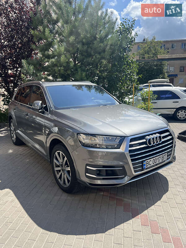 Внедорожник / Кроссовер Audi Q7 2017 в Львове