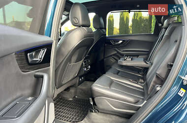 Внедорожник / Кроссовер Audi Q7 2019 в 